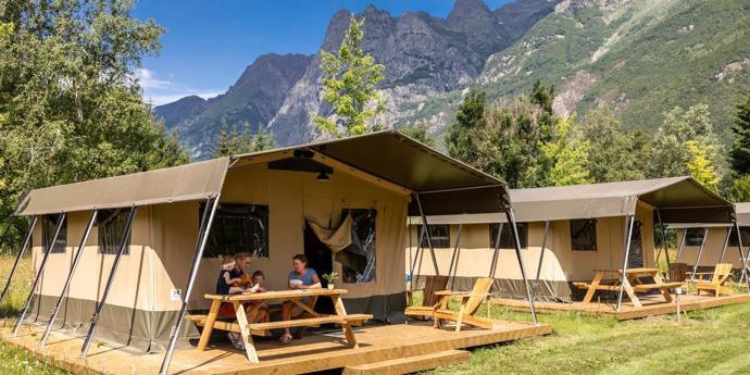 Location au camping dans les Alpes