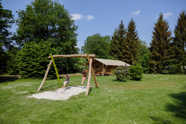 Glamping Friesland safaritent midden in de natuur