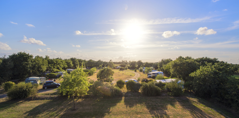 RCN-camping-la-Ferme-du-Latois-kampeerveld RCN-camping-la-Ferme-du-Latois-kampeerveld