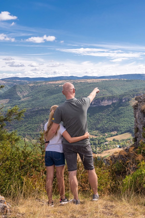 Vue panoramique sur les grands causses